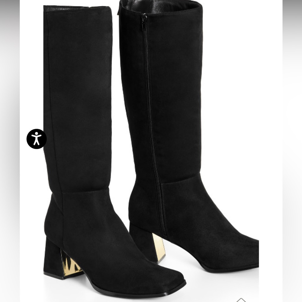NWOT Black&Gold Boot
